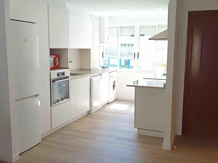 Piso Centrico Cerca De La Playa Apartment Кастро-Урдиалес Екстериор снимка