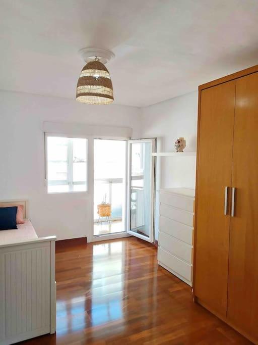 Piso Centrico Cerca De La Playa Apartment Кастро-Урдиалес Екстериор снимка